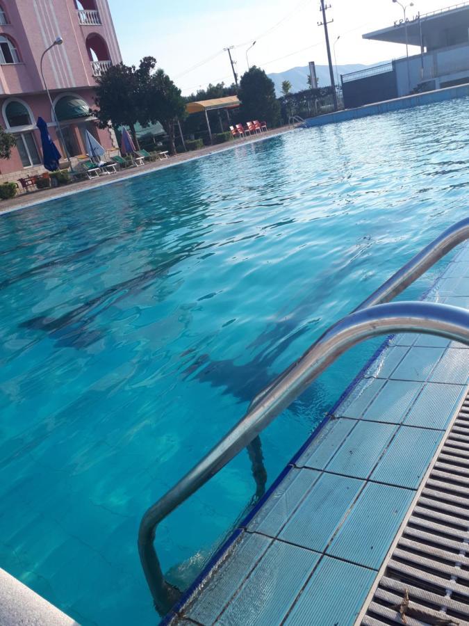 שקודר Hotel Meteor מראה חיצוני תמונה