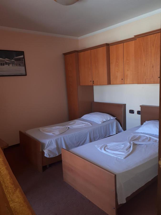 שקודר Hotel Meteor מראה חיצוני תמונה